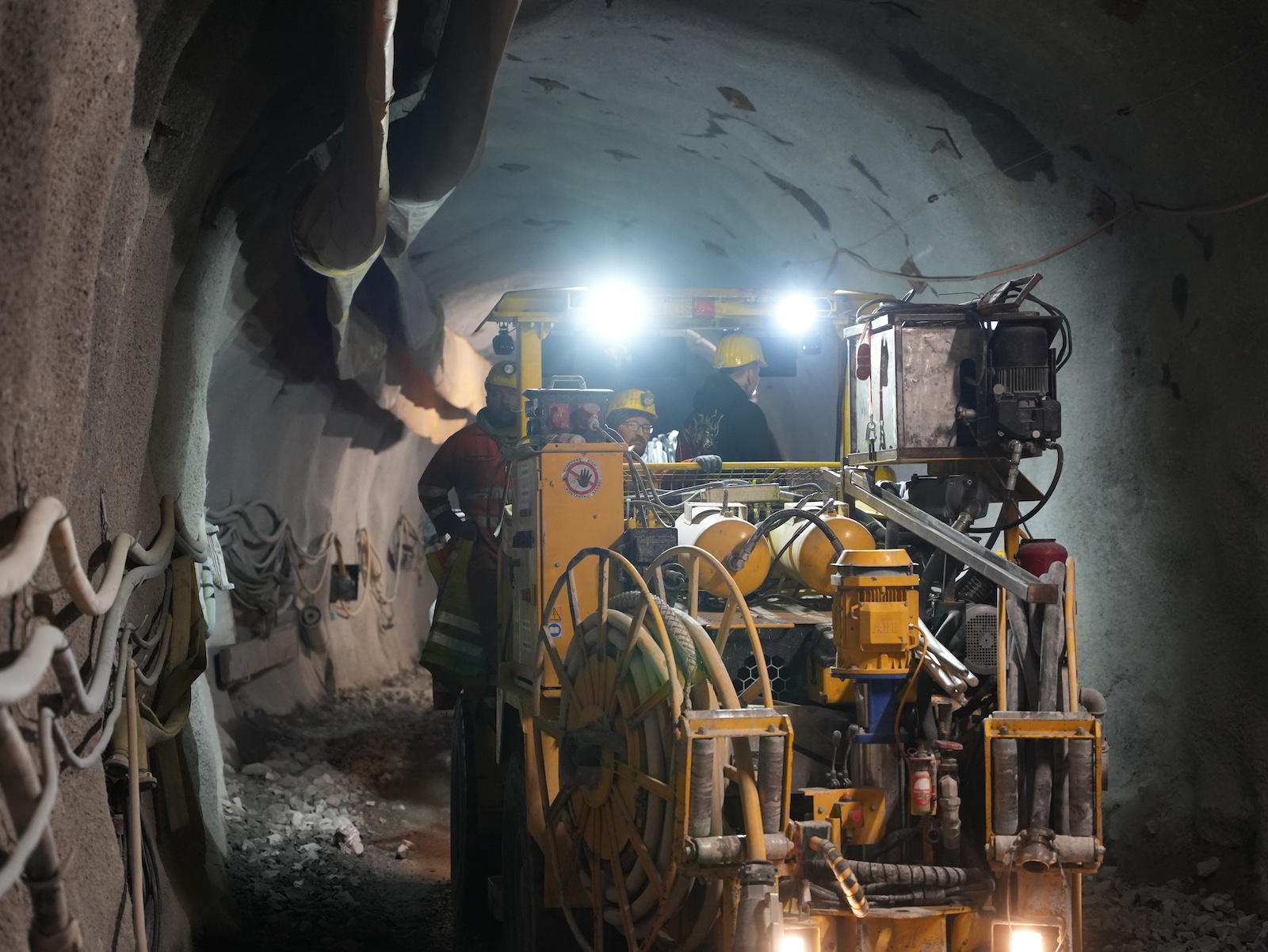 Zwischen November 2021 und April 2022 wurde am 250 Meter langen Erkundungsstollen Altstadt gebaut.